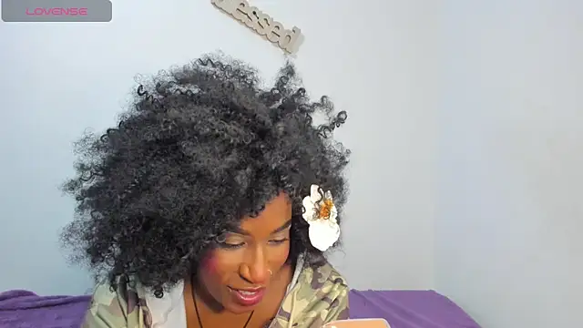 Snapshot of Brandy_brown_ chatting on 12.04.25 Brandy brown online show from 12.04.25