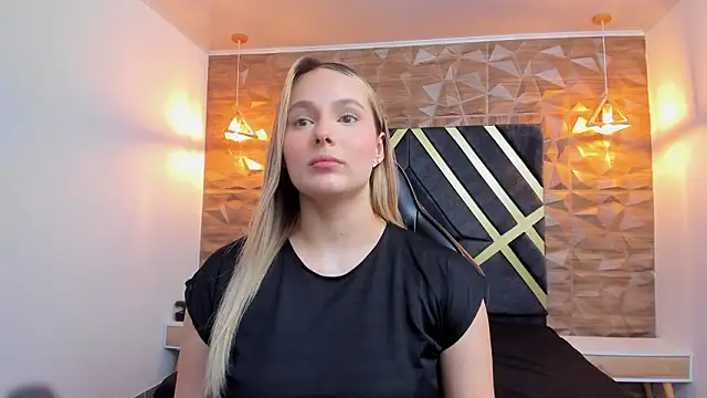 Emmaa white  online show from 03.02.26
