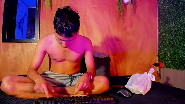 spicy adonhis online show from 03.06.26