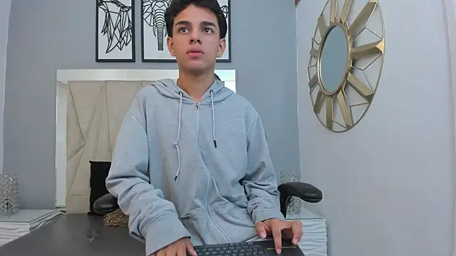 owen  johnson online show from 09.19.25