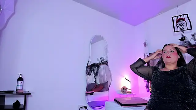 SamanthaDiamonds  online show from 10.12.25