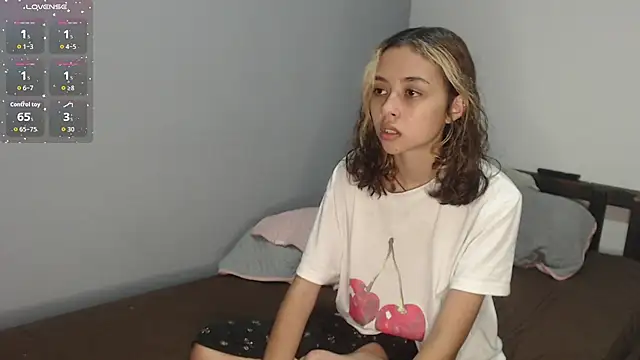 Snapshot of brisazanes chatting on 10.03.25 brisazanes online show from 10.03.25