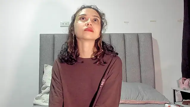 Snapshot of brisazanes chatting on 07.22.26 brisazanes online show from 07.22.26