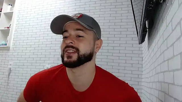 Snapshot of BombeiroHotx chatting on 09.08.25 BombeiroHotx online show from 09.08.25