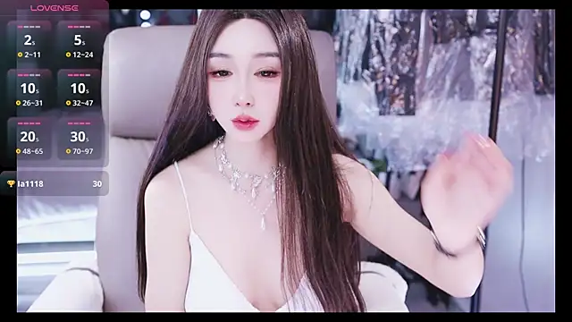 Snapshot of kelariy chatting on 09.25.25 kelariy online show from 09.25.25