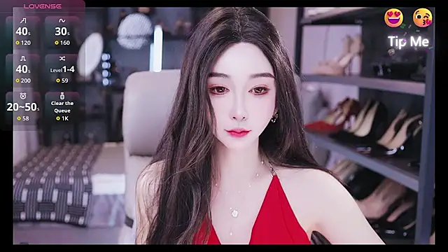 Snapshot of kelariy chatting on 10.25.25 kelariy online show from 10.25.25