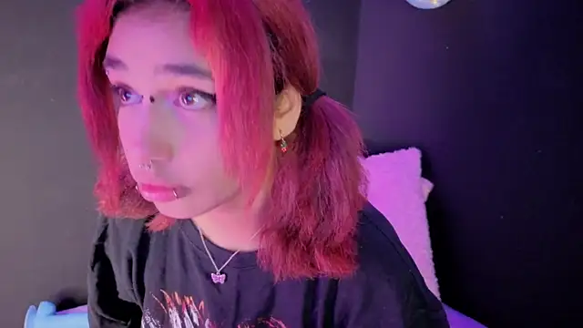 zoelight18 online show from 09.19.25