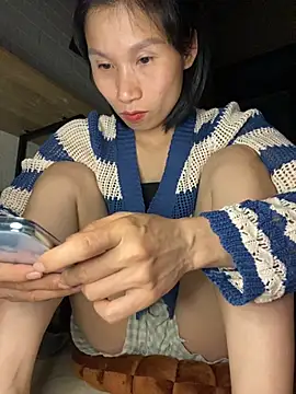 MinHiNi online show from 12.22.25