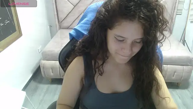 Velvet Moon V online show from 02.12.26