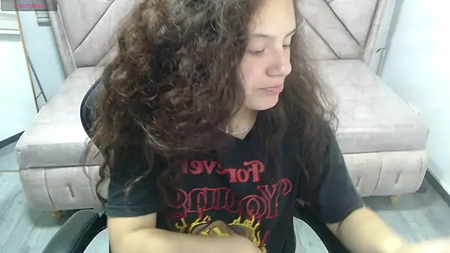 Velvet Moon V online show from 03.12.26