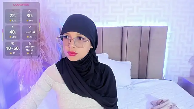 Snapshot of naishaa_ chatting on 05.14.26 naishaa online show from 05.14.26