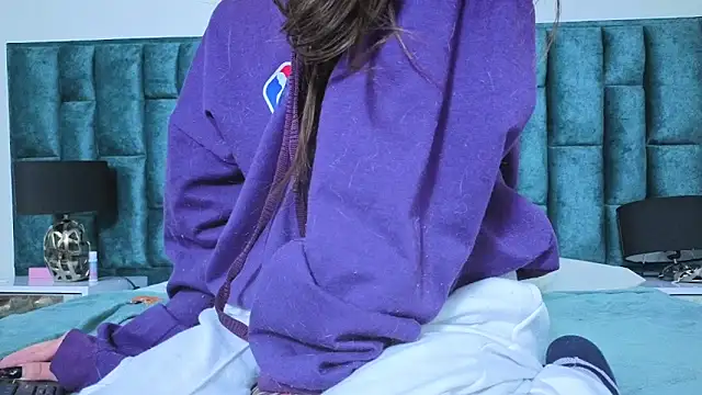 Emma Foxi online show from 05.28.26