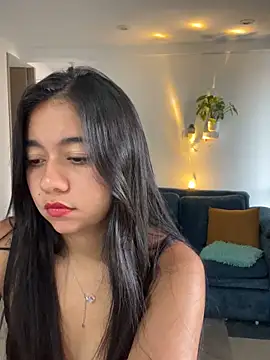 Lily June online show from 09.30.25