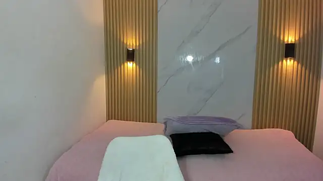 Snapshot of BILLY_JAMEES chatting on 11.21.25 BILLY JAMEES online show from 11.21.25