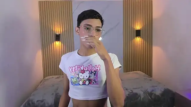 Snapshot of BILLY_JAMEES chatting on 12.16.25 BILLY JAMEES online show from 12.16.25