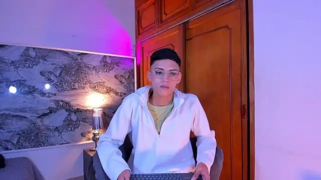 Snapshot of BILLY_JAMEES chatting on 02.11.26 BILLY JAMEES online show from 02.11.26