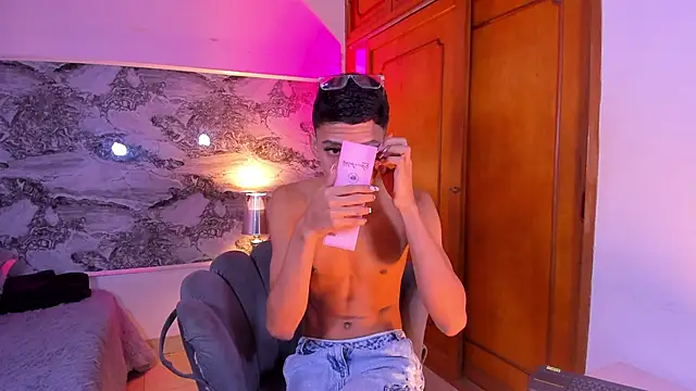 Snapshot of BILLY_JAMEES chatting on 02.14.26 BILLY JAMEES online show from 02.14.26