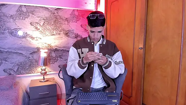 Snapshot of BILLY_JAMEES chatting on 02.17.26 BILLY JAMEES online show from 02.17.26