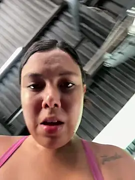 Snapshot of LICEET chatting on 09.30.25 LICEET online show from 09.30.25