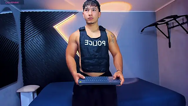 Horny nick18 online show from 04.10.26