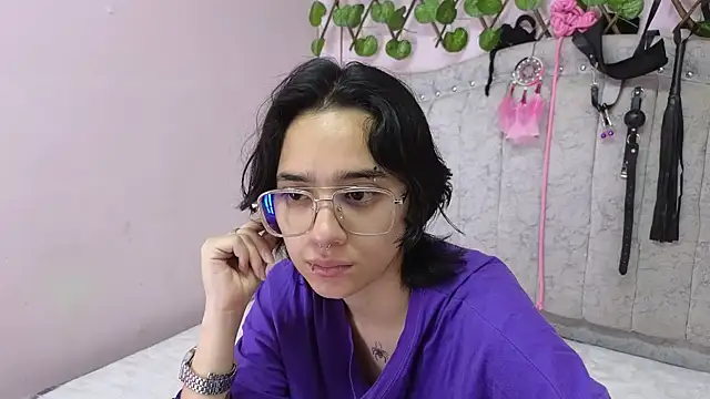 katalinathxandbritney1 online show from 09.23.25