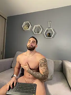 Snapshot of Paul_Phoenix chatting on 11.19.25 Paul Phoenix online show from 11.19.25