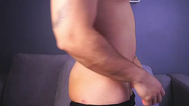 Snapshot of Paul_Phoenix chatting on 11.28.25 Paul Phoenix online show from 11.28.25