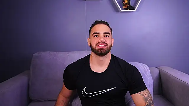 Snapshot of Paul_Phoenix chatting on 12.15.25 Paul Phoenix online show from 12.15.25