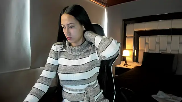 Snapshot of Adhara7 chatting on 10.17.25 Adhara7 online show from 10.17.25