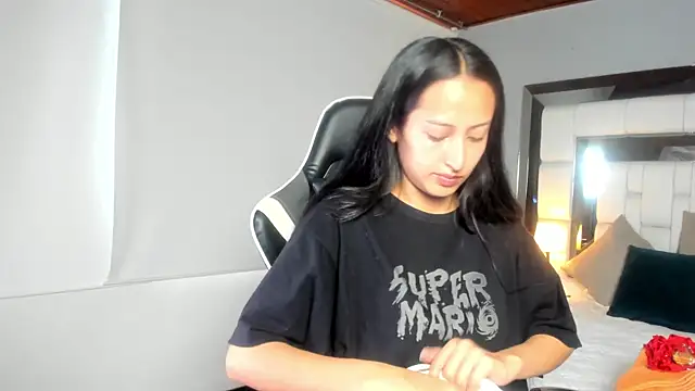 Adhara7 online show from 12.02.25