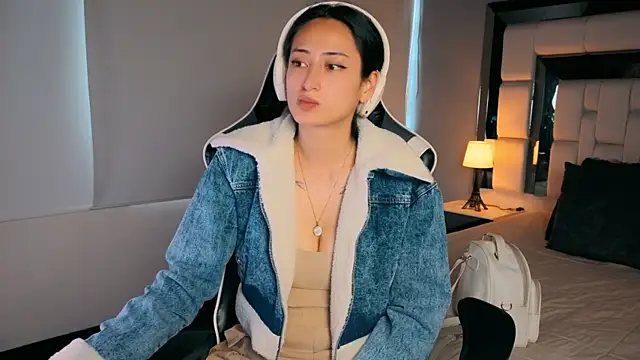 Adhara7 online show from 04.04.26