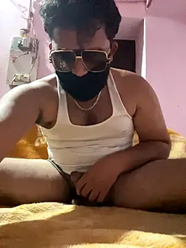 Snapshot of amitsharma7868 chatting on 11.12.25 amitsharma7868 online show from 11.12.25