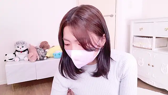 Snapshot of Fuwa_chan chatting on 09.24.25 Fuwa chan online show from 09.24.25