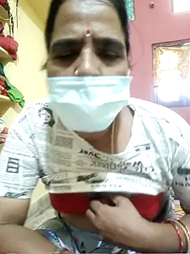 Snapshot of Darshini-Lovely chatting on 11.15.25 Darshini-Lovely online show from 11.15.25