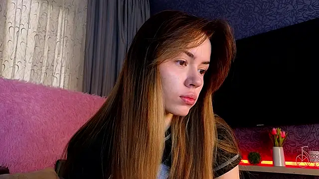 Snapshot of telari0l0ve chatting on 02.01.26 telari0l0ve online show from 02.01.26