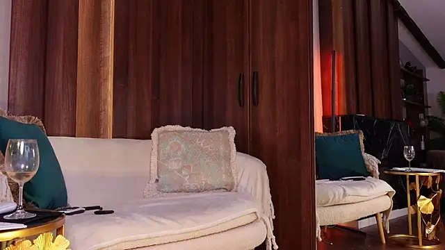 QueenMarX online show from 02.07.26