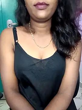 Snapshot of Tamil_kavinila chatting on 09.20.25 Tamil kavinila online show from 09.20.25