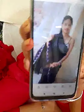 Snapshot of Naira-Tripathi chatting on 09.22.25 Naira-Tripathi online show from 09.22.25