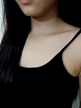 Snapshot of Desi_sara chatting on 05.26.26 Desi sara online show from 05.26.26
