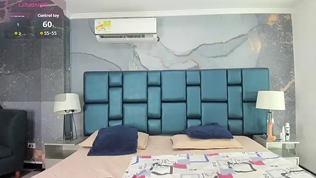 Snapshot of lady_kiinky chatting on 10.03.25 lady kiinky online show from 10.03.25