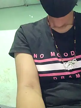 poojam93 online show from 09.22.25