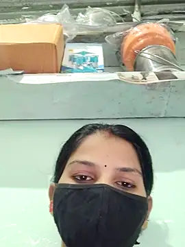 poojam93 online show from 09.23.25