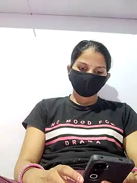 poojam93 online show from 10.06.25