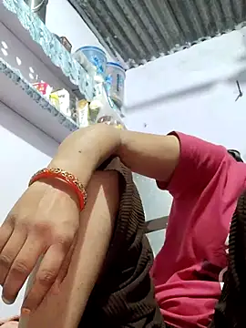 poojam93 online show from 11.21.25