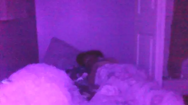 sarahkat86 online show from 10.26.25