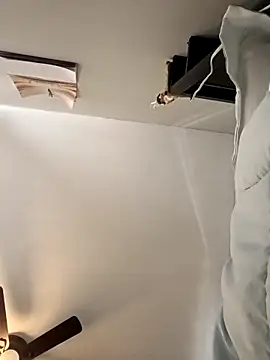 sarahkat86 online show from 03.23.26