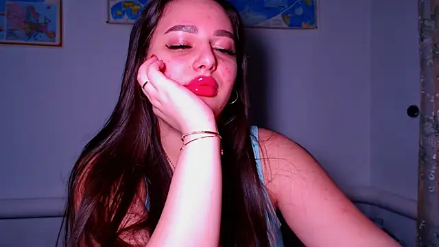 NikiWhite online show from 11.12.25