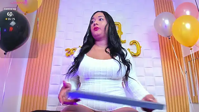 Snapshot of AriaBelle chatting on 10.17.25 AriaBelle online show from 10.17.25