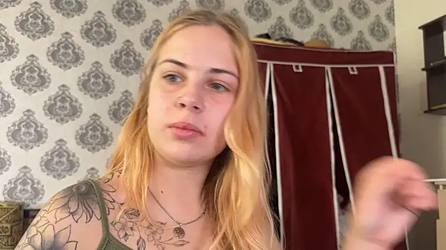 Alismoona online show from 07.24.26