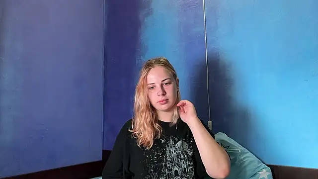 Alismoona online show from 08.04.26